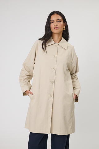 Arc Trench Coat - Ecru | marlowstore.com