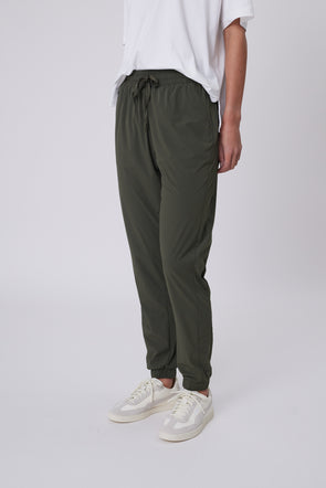 Travel Pant - Olive